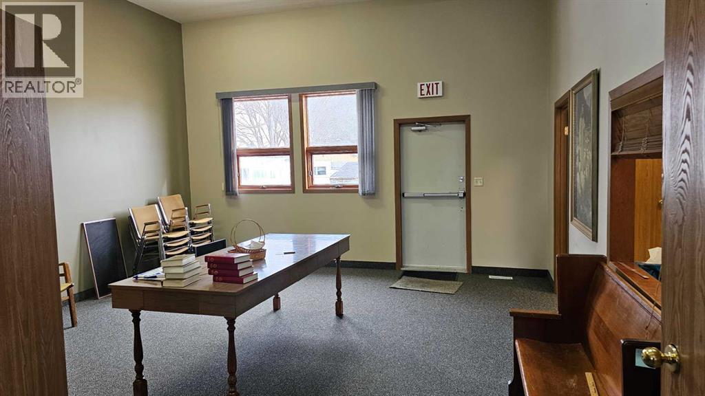 215 Redan Street, Veteran, Alberta  T0C 2S0 - Photo 16 - A2297106