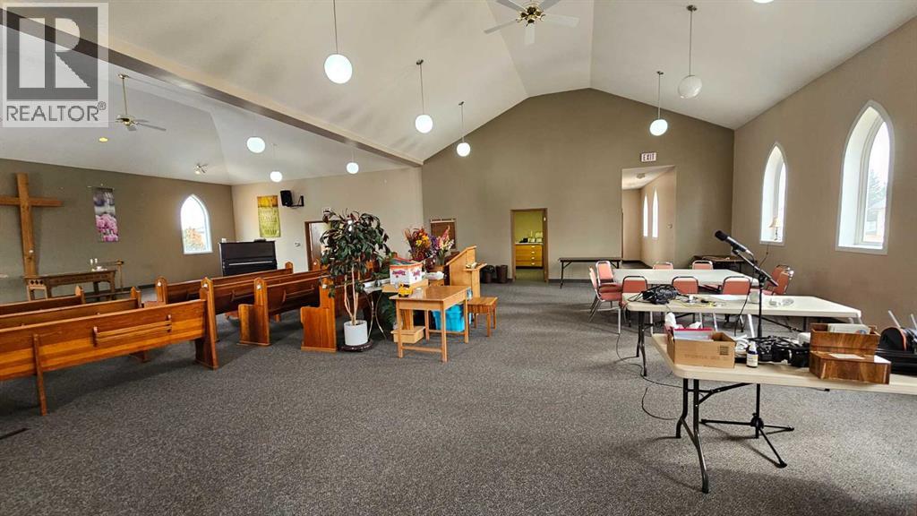 215 Redan Street, Veteran, Alberta  T0C 2S0 - Photo 9 - A2297106