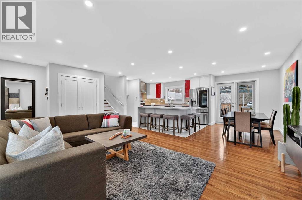 8027 Elbow Drive Sw, Calgary, Alberta  T2V 1K5 - Photo 4 - A2294766