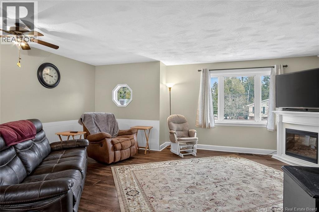 49 Swanton Drive, Quispamsis, New Brunswick  E2E 4T3 - Photo 3 - NB136134