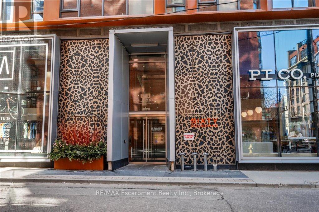 802 - 60 Colborne Street, Toronto, Ontario  M5E 0B7 - Photo 2 - C12939194