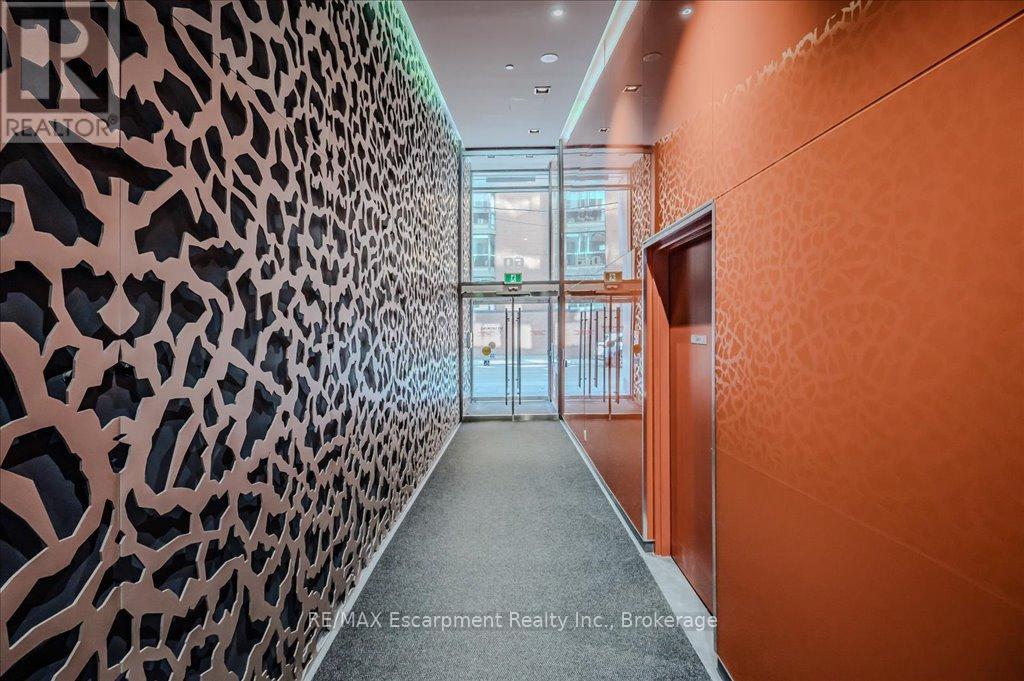 802 - 60 Colborne Street, Toronto, Ontario  M5E 0B7 - Photo 3 - C12939194