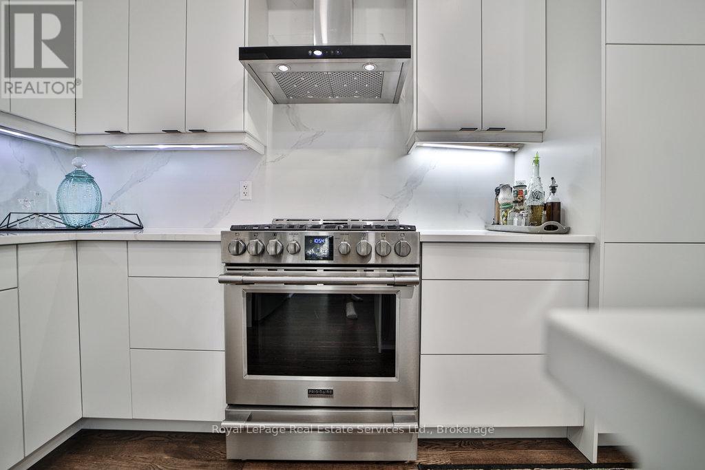 13 Sandy Coast Crescent, Wasaga Beach, Ontario  L9Z 0G1 - Photo 19 - S12939010