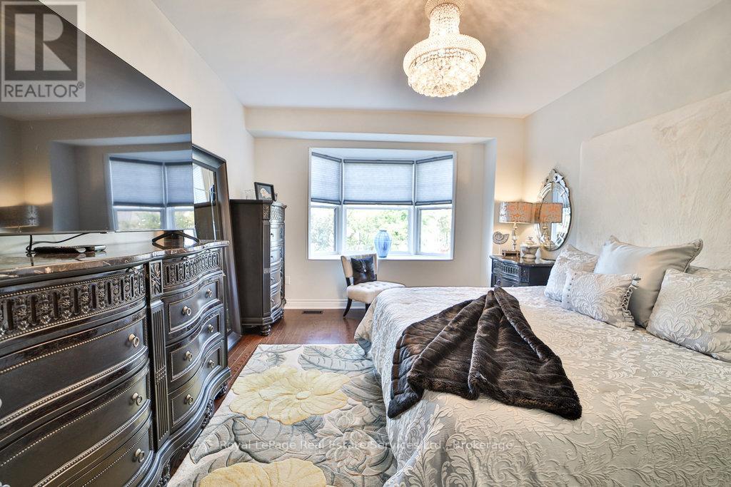 13 Sandy Coast Crescent, Wasaga Beach, Ontario  L9Z 0G1 - Photo 23 - S12939010