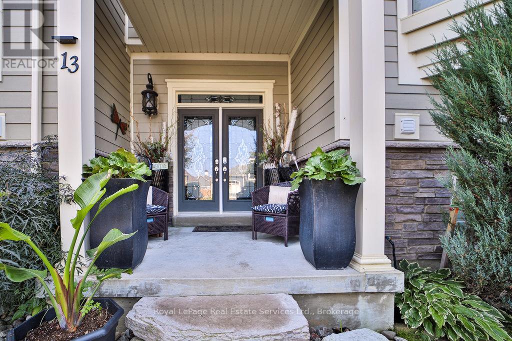 13 Sandy Coast Crescent, Wasaga Beach, Ontario  L9Z 0G1 - Photo 4 - S12939010