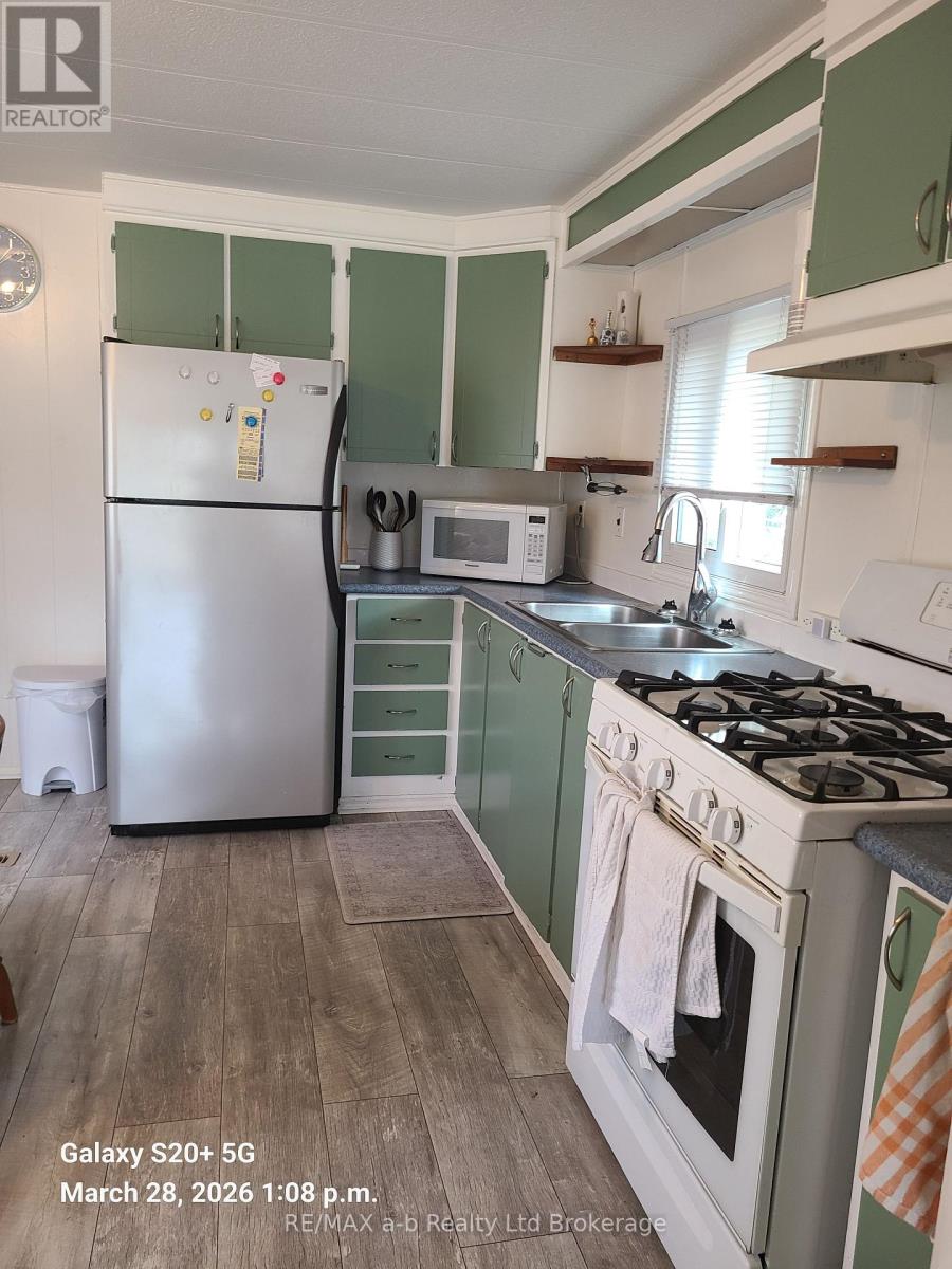 15 - 746112 Township Road 4 Road, Blandford-Blenheim, Ontario  N4S 7V9 - Photo 6 - X12939020