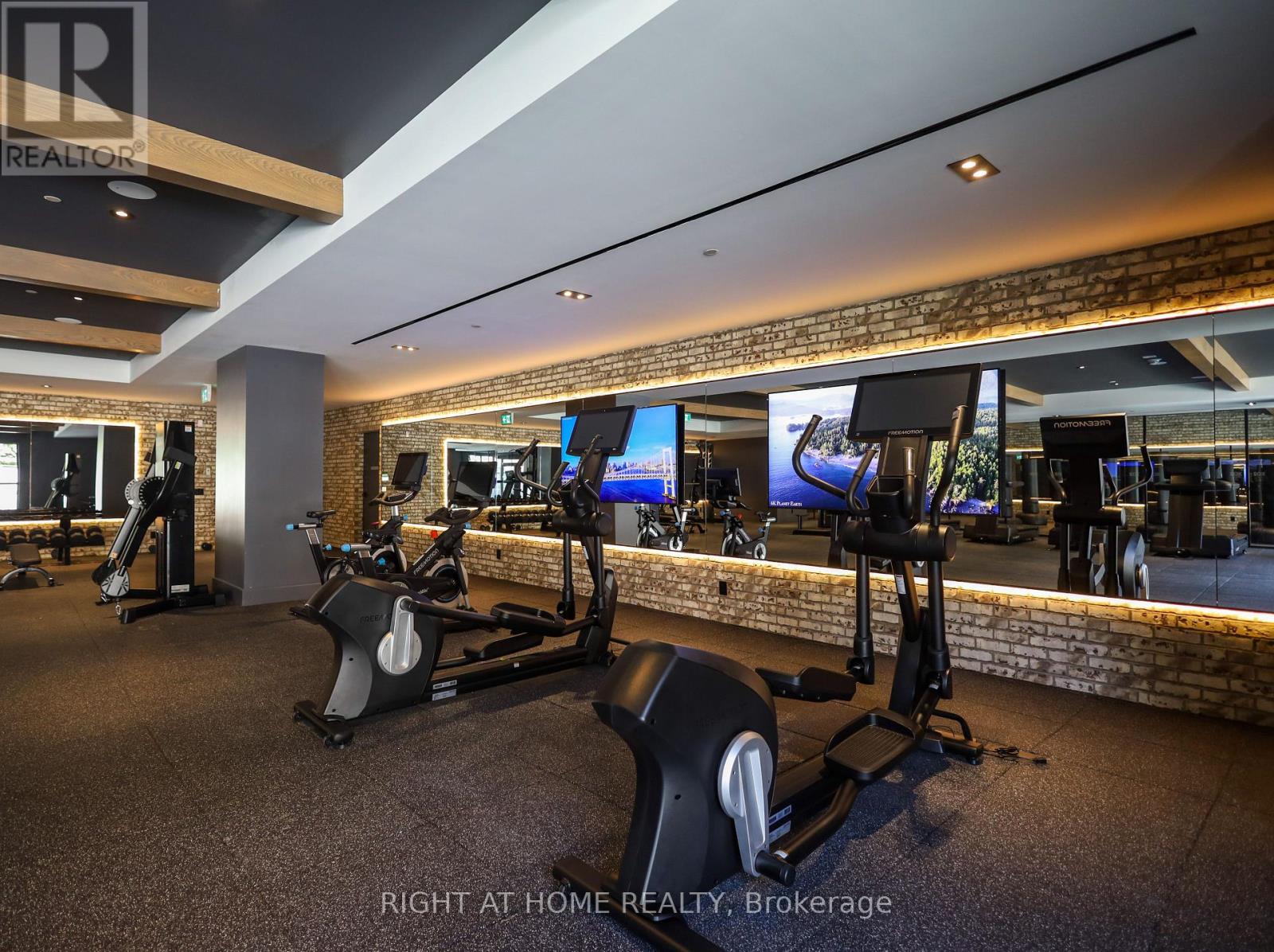 1508 - 285 Dufferin Street, Toronto, Ontario  M6K 1E6 - Photo 38 - W12933462