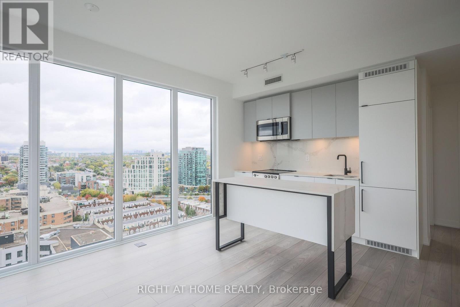 1508 - 285 Dufferin Street, Toronto, Ontario  M6K 1E6 - Photo 9 - W12933462