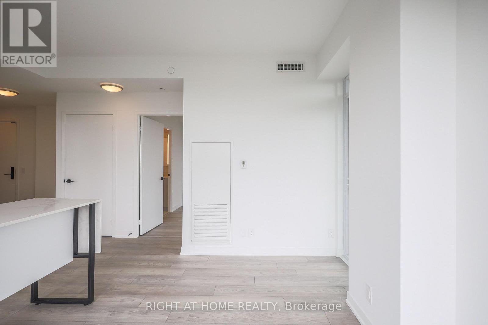 1508 - 285 Dufferin Street, Toronto, Ontario  M6K 1E6 - Photo 13 - W12933462