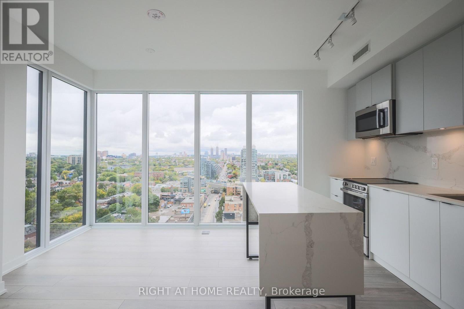 1508 - 285 Dufferin Street, Toronto, Ontario  M6K 1E6 - Photo 8 - W12933462