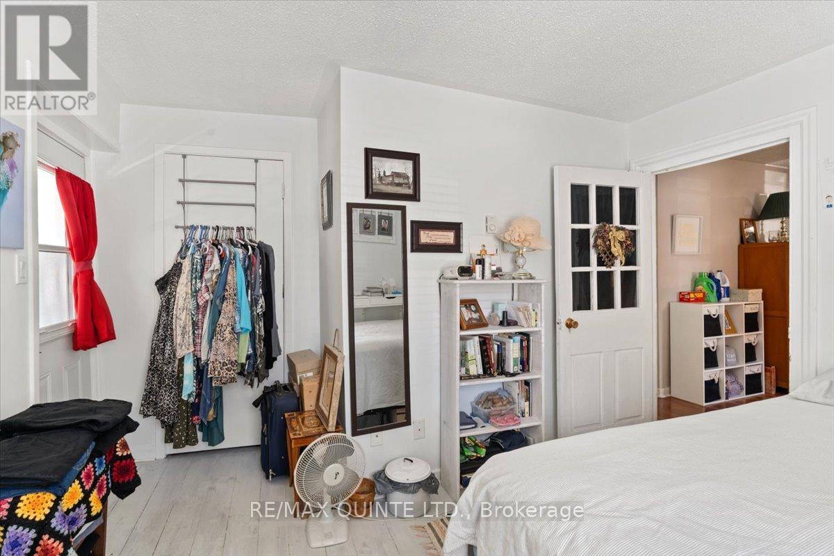 5-7 Chapel Street, Prince Edward County, Ontario  K0K 2T0 - Photo 27 - X12384783