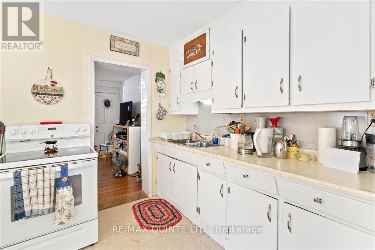 5-7 Chapel Street, Prince Edward County, Ontario  K0K 2T0 - Photo 22 - X12384783