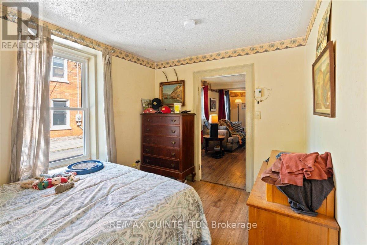 5-7 Chapel Street, Prince Edward County, Ontario  K0K 2T0 - Photo 37 - X12384783