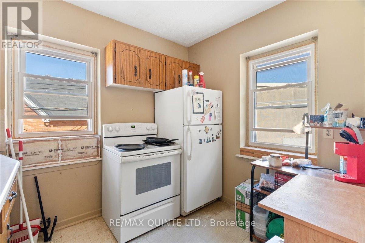 5-7 Chapel Street, Prince Edward County, Ontario  K0K 2T0 - Photo 6 - X12384783