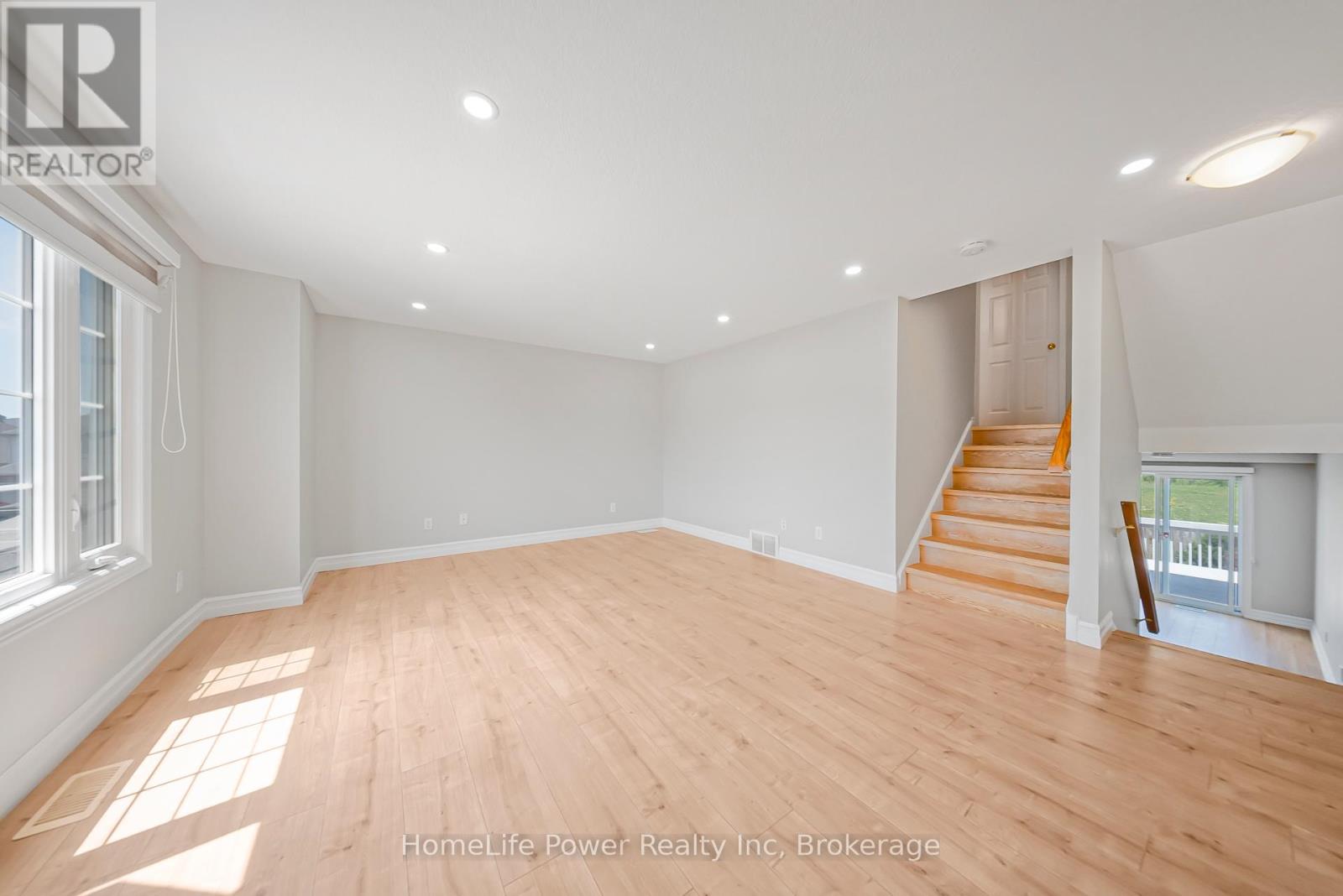 9 Red Clover Crescent, Kitchener, Ontario N2E 4G9 - Photo 22 - X12939088