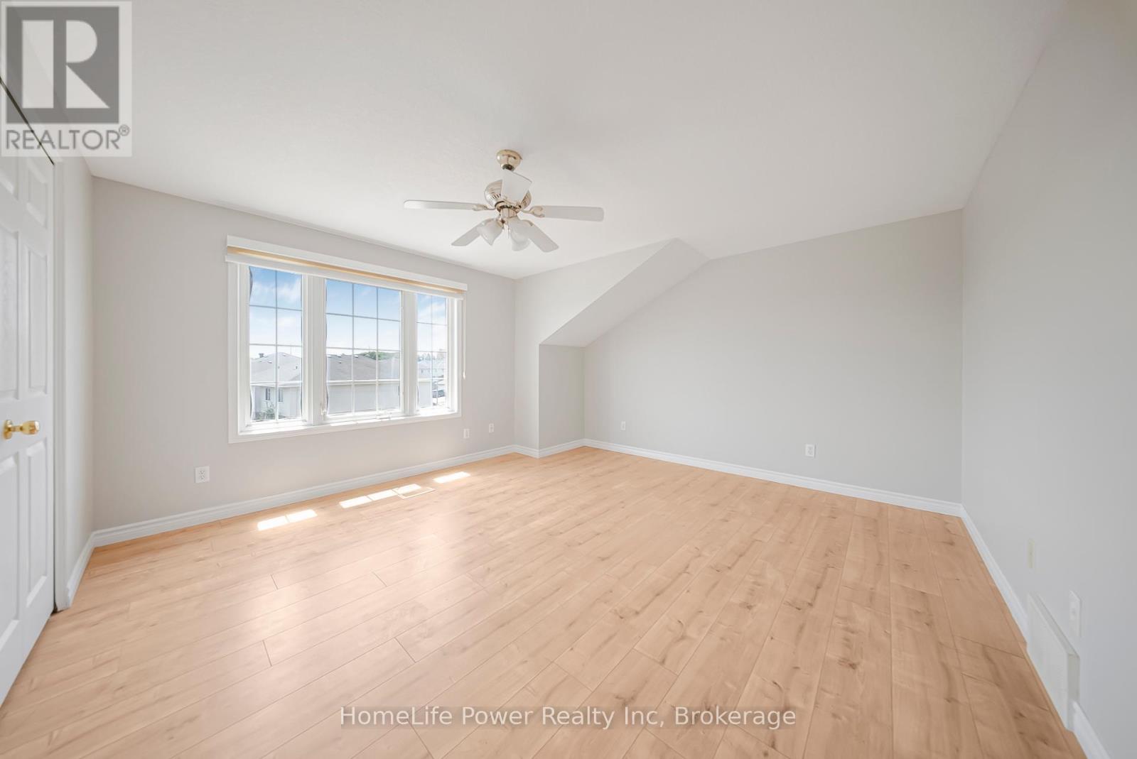 9 Red Clover Crescent, Kitchener, Ontario N2E 4G9 - Photo 32 - X12939088