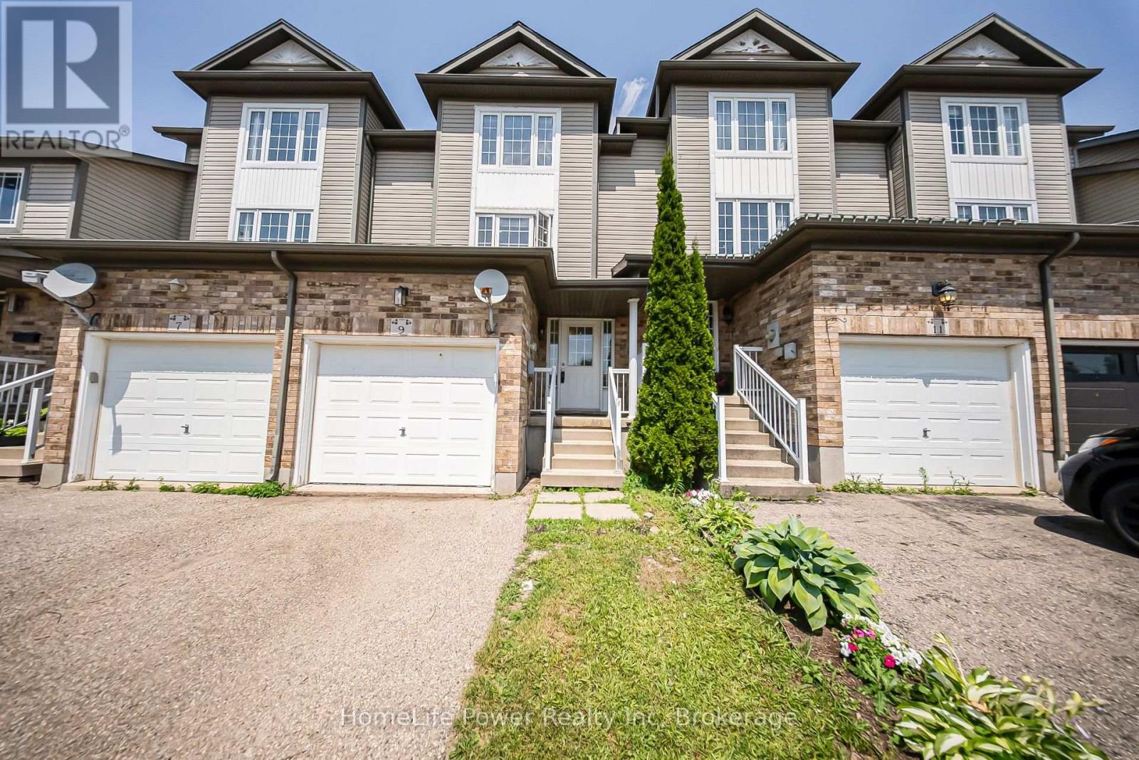 9 Red Clover Crescent, Kitchener, Ontario N2E 4G9 - Photo 6 - X12939088