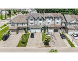 9 RED CLOVER CRESCENT, kitchener, Ontario