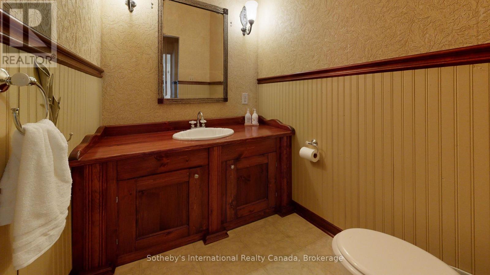 103 Bruce Street S, Blue Mountains, Ontario N0H 2P0 - Photo 15 - X12939144