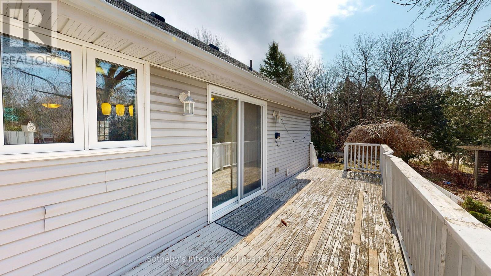 103 Bruce Street S, Blue Mountains, Ontario N0H 2P0 - Photo 36 - X12939144