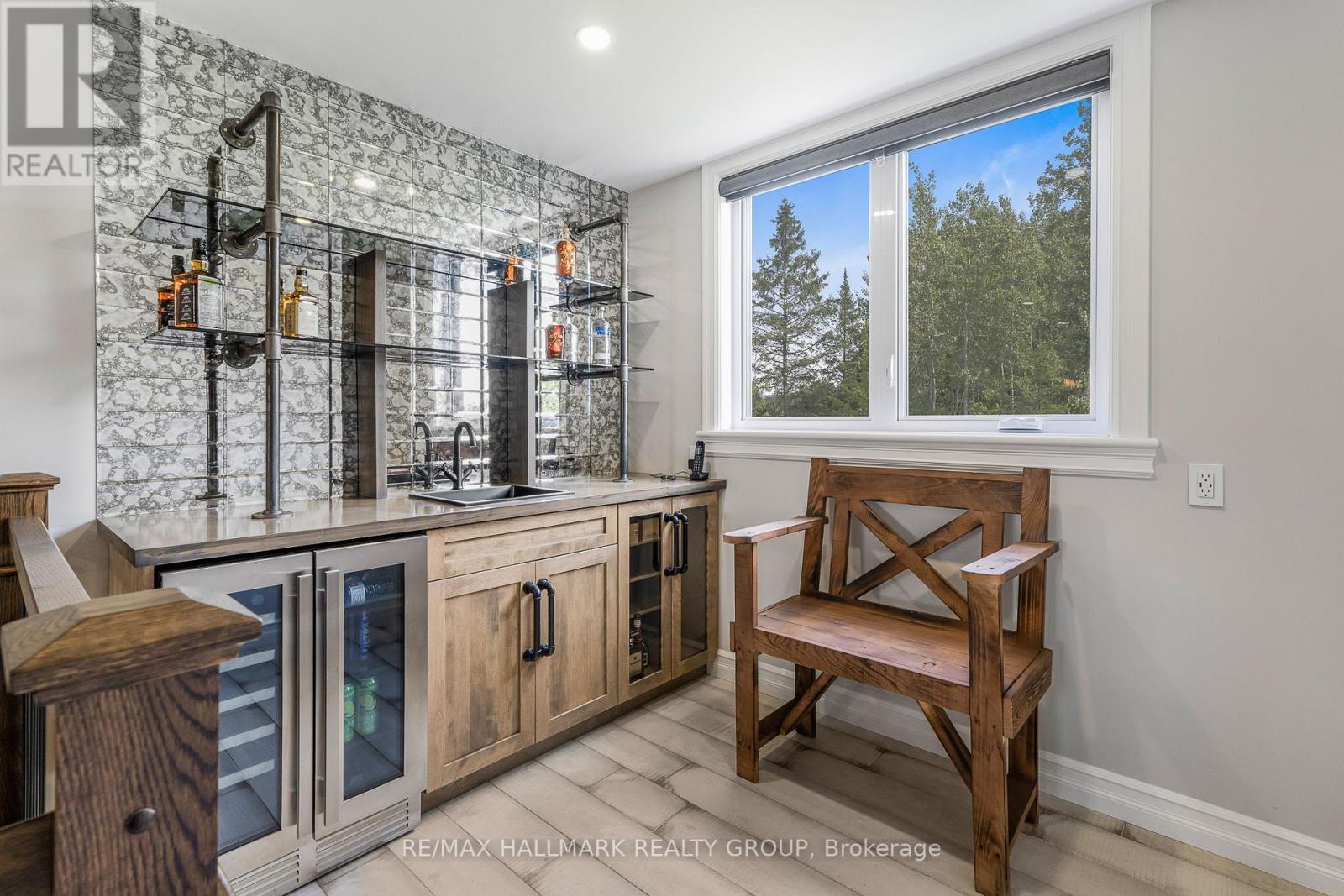 55 De La Seignerie Estates E, Champlain, Ontario  K0B 1K0 - Photo 4 - X12429973