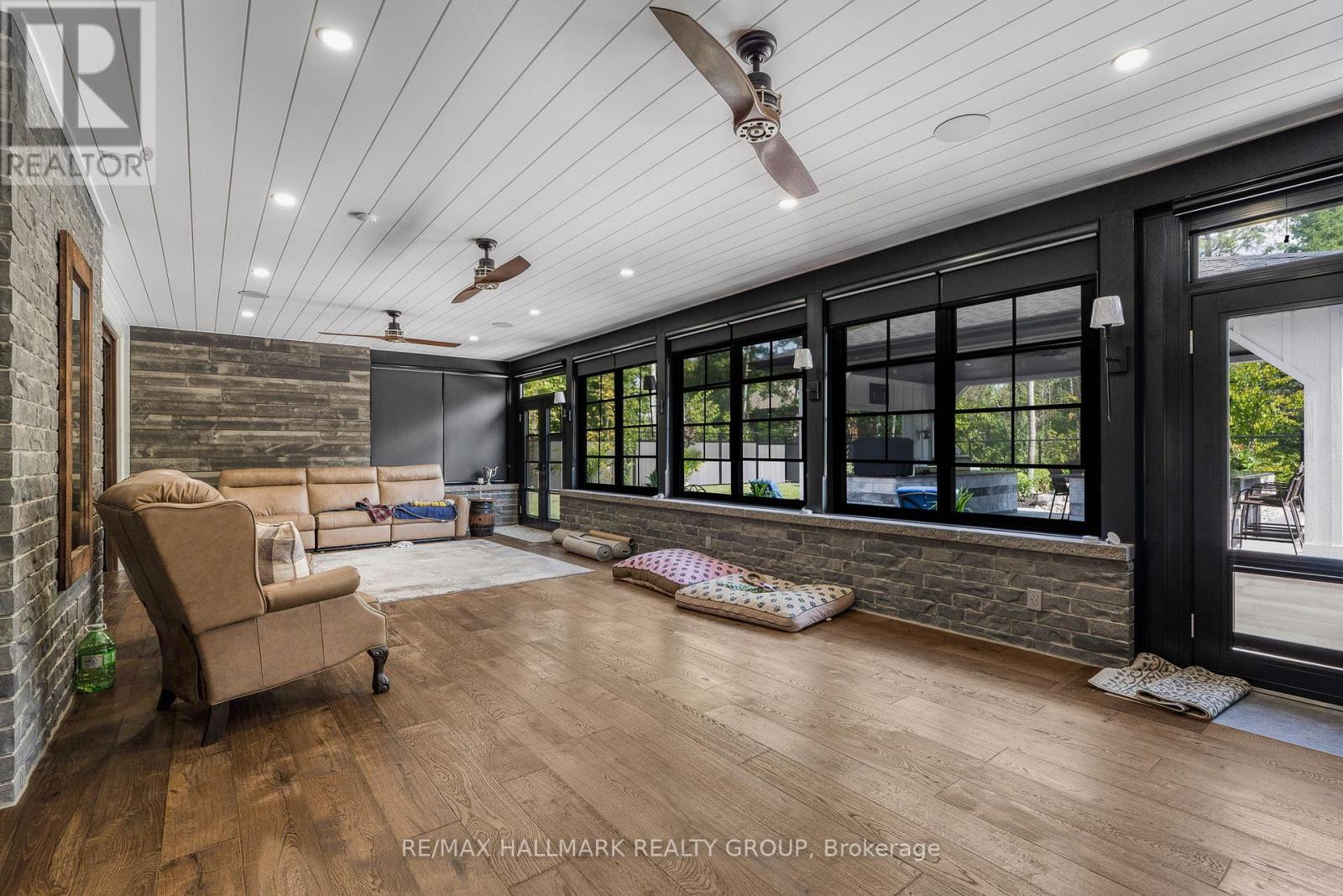 55 De La Seignerie Estates E, Champlain, Ontario  K0B 1K0 - Photo 7 - X12429973