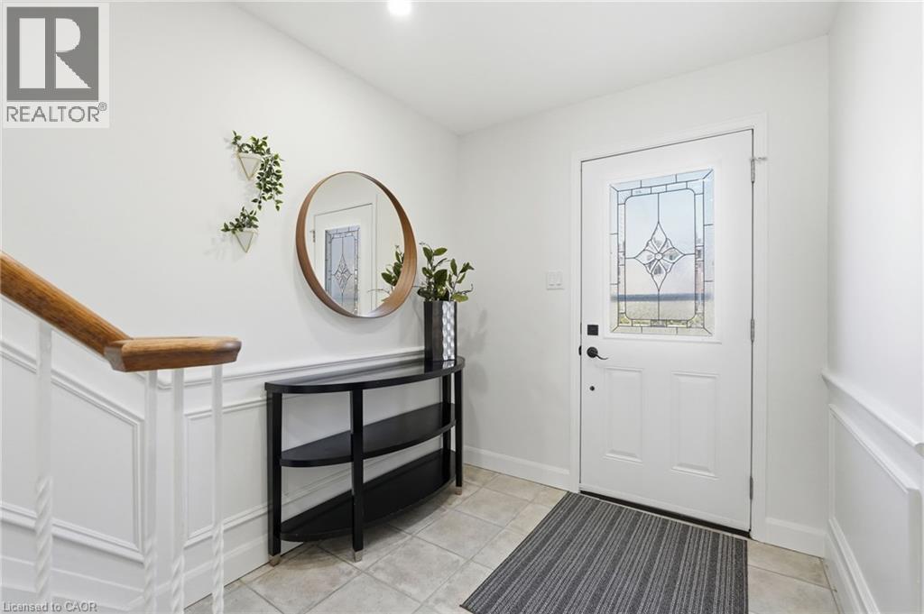 2252 Upper Middle Road Unit# 4, Burlington, Ontario  L7P 2Z9 - Photo 3 - 40816439