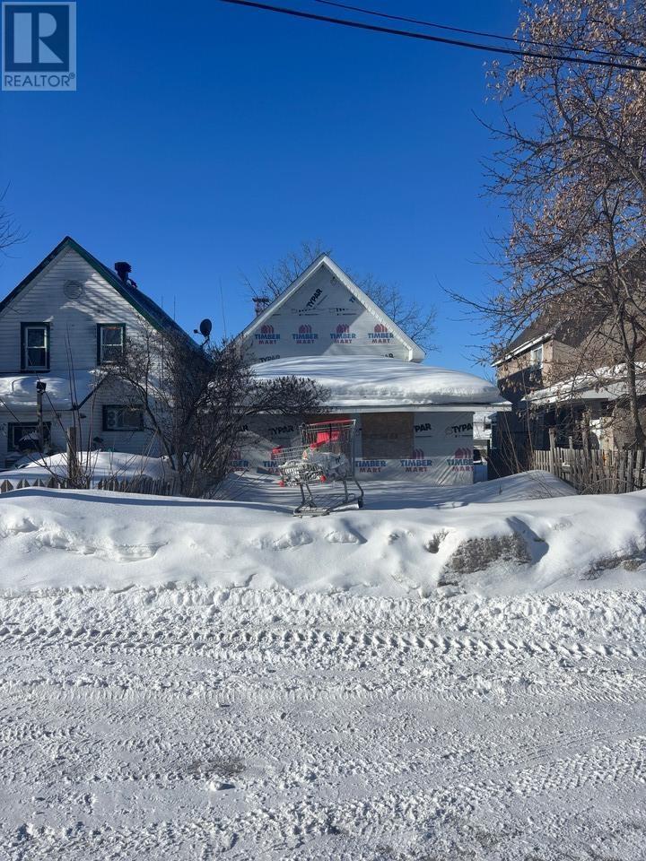8 Grace St, Sault Ste. Marie, Ontario  P6A 2S6 - Photo 5 - SM260575