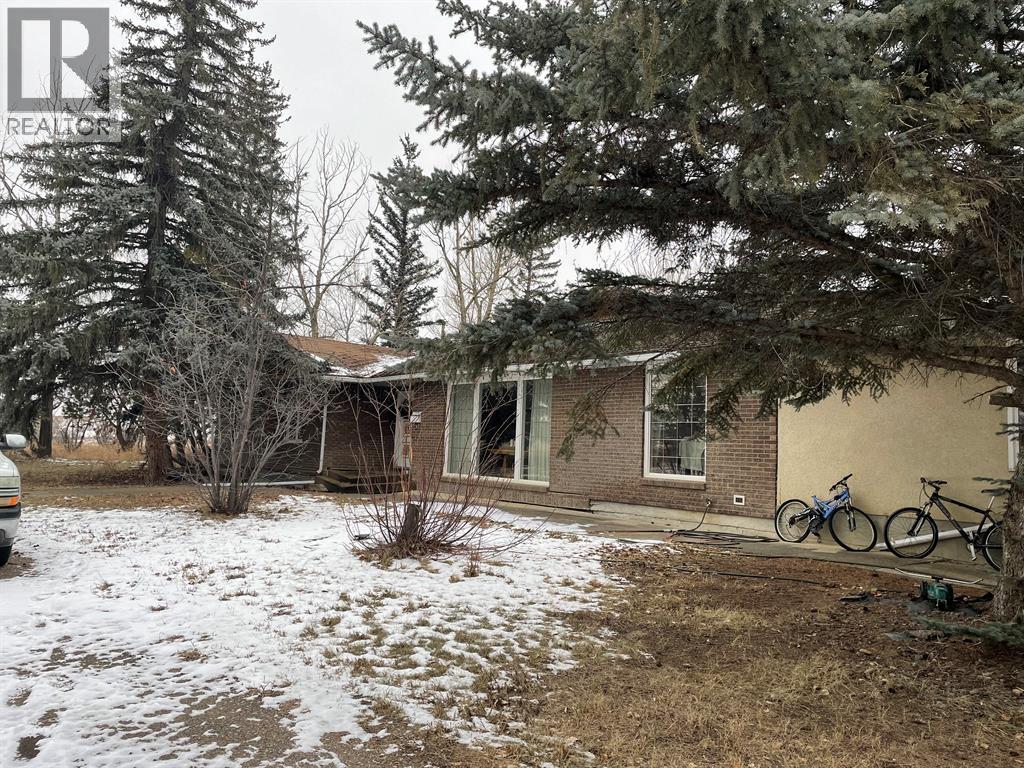 2825 Walsh Drive W, Lethbridge, Alberta