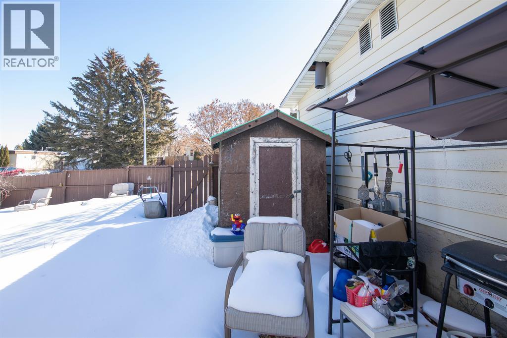 62 Parkland Drive, Sylvan Lake, Alberta  T4S 1J2 - Photo 5 - A2292631