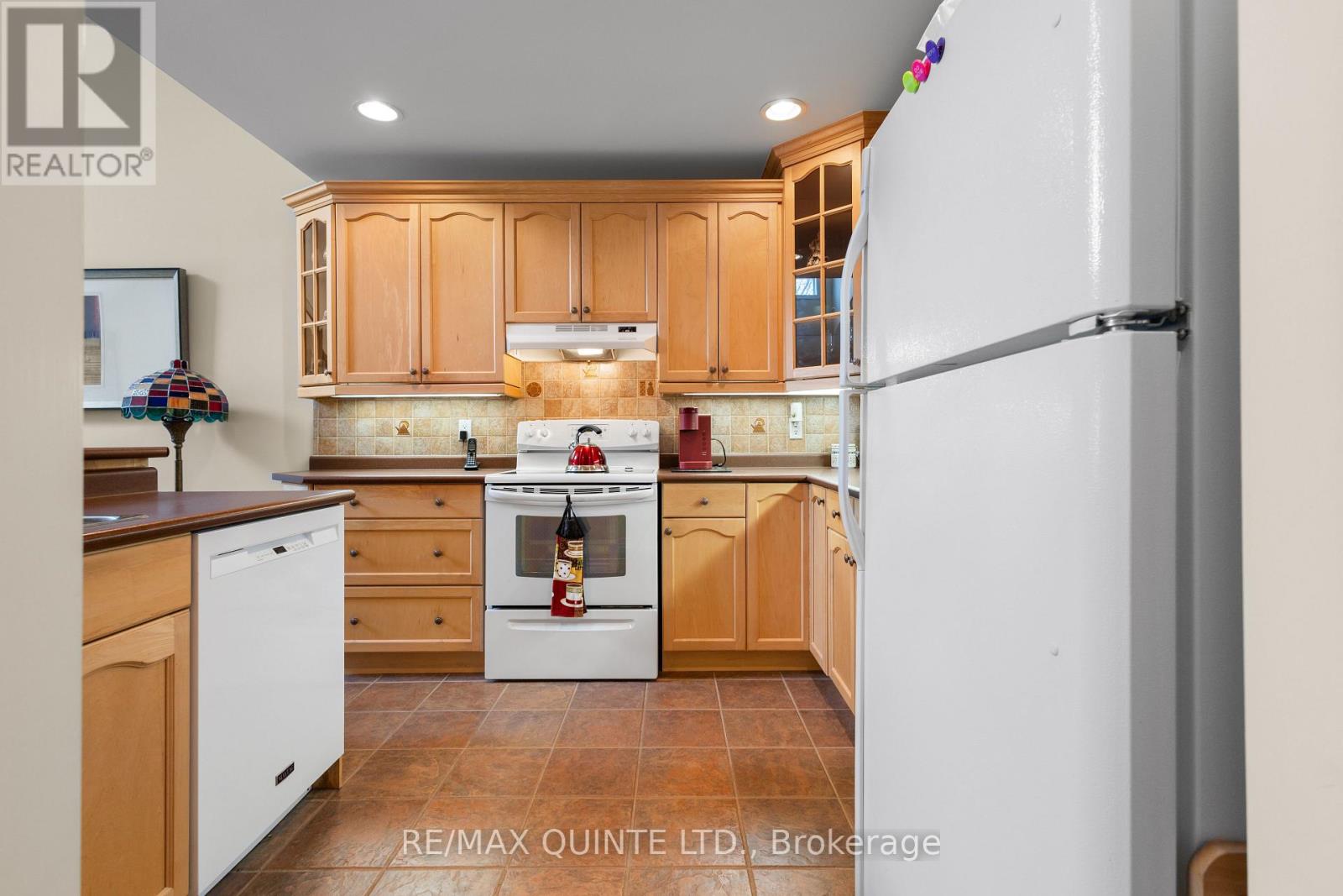 16 - 25 Heartwood Drive, Belleville, Ontario  K8P 5M2 - Photo 16 - X12938972