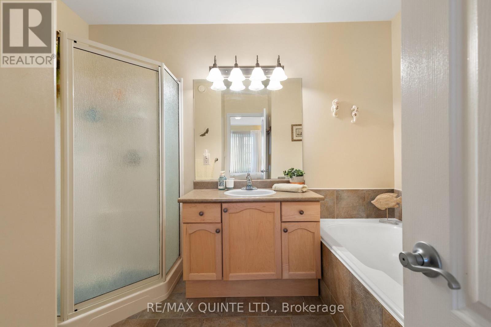 16 - 25 Heartwood Drive, Belleville, Ontario  K8P 5M2 - Photo 32 - X12938972