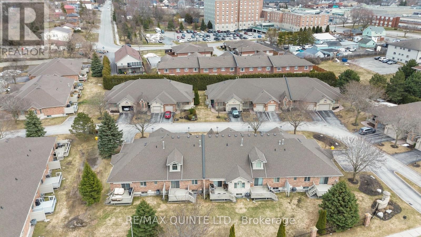 16 - 25 Heartwood Drive, Belleville, Ontario  K8P 5M2 - Photo 8 - X12938972