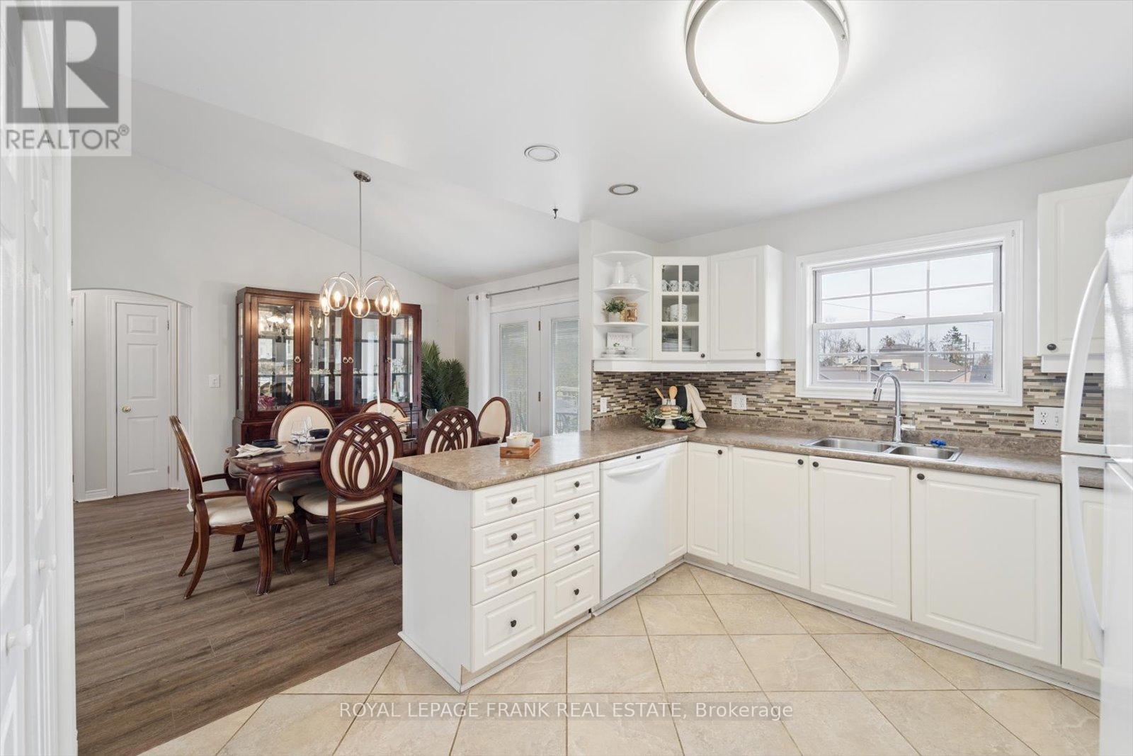 10 Olympia Court, Kawartha Lakes, Ontario  K9V 6C8 - Photo 18 - X12939130