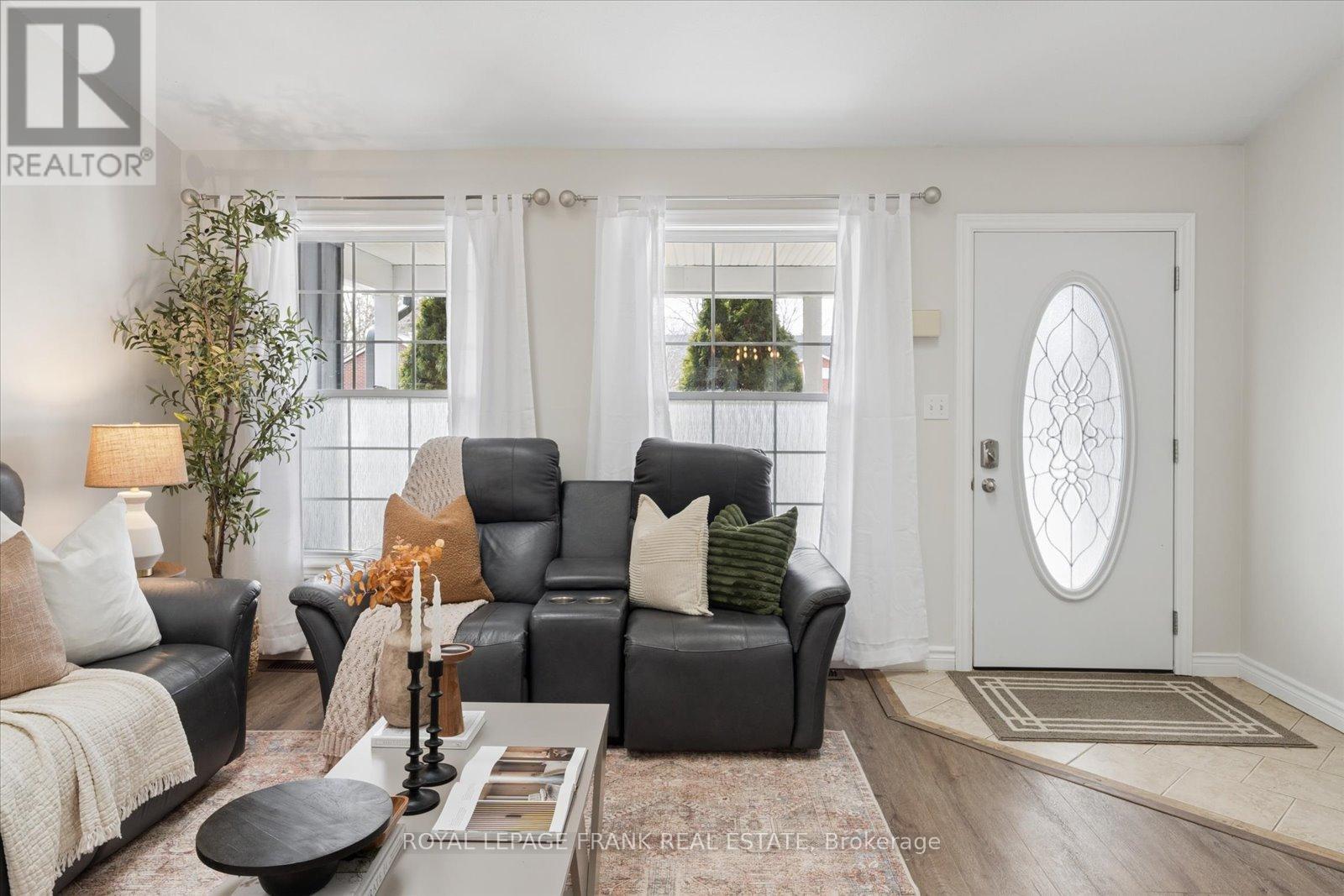 10 Olympia Court, Kawartha Lakes, Ontario  K9V 6C8 - Photo 6 - X12939130