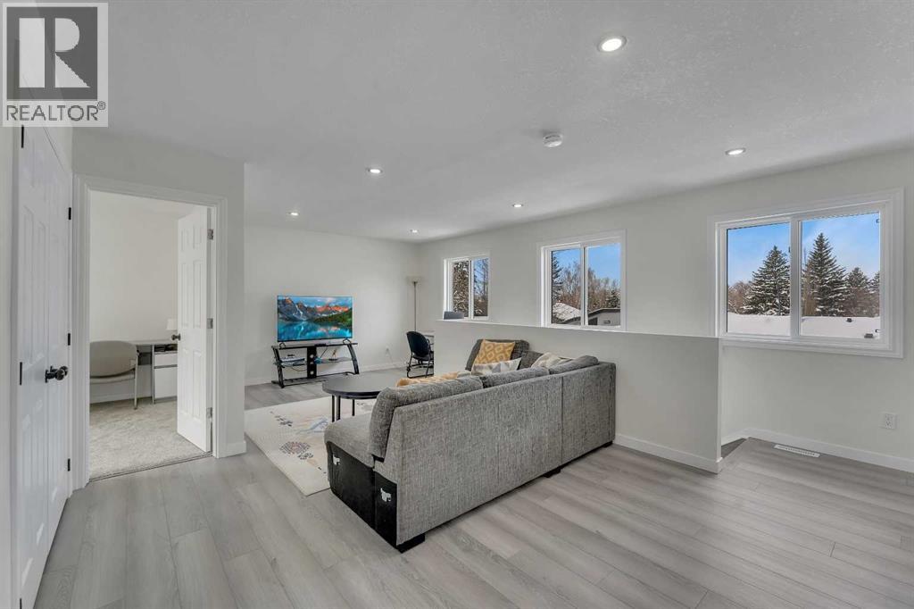 4824 Claret Street Nw, Calgary, Alberta  T2L 1C1 - Photo 29 - A2297164