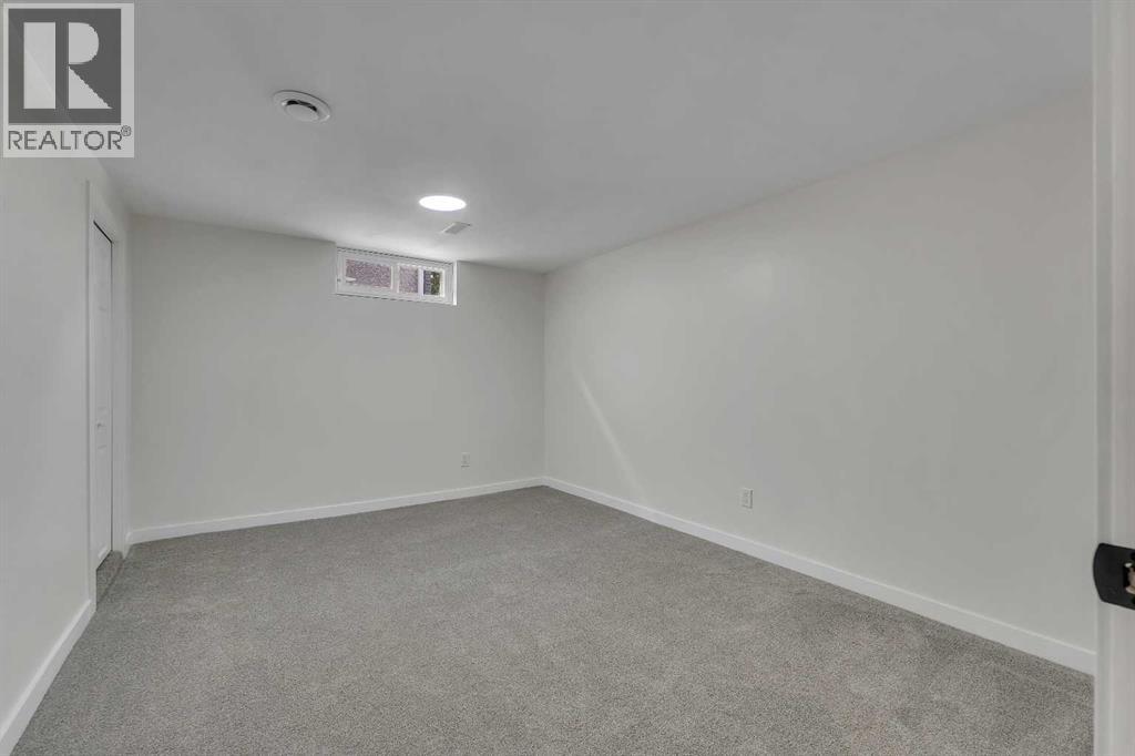 4824 Claret Street Nw, Calgary, Alberta  T2L 1C1 - Photo 26 - A2297164