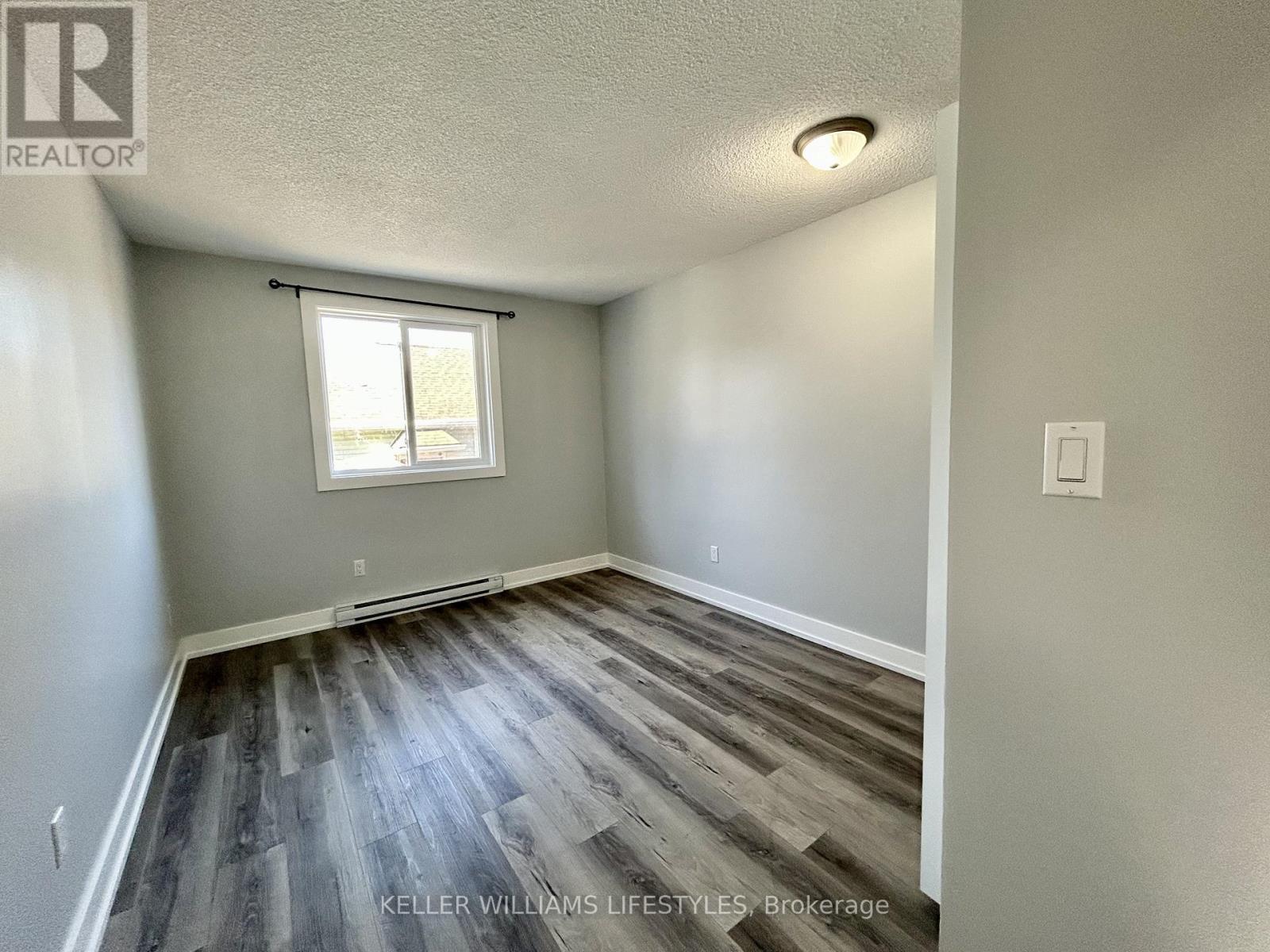 2 - 83 Marlborough Avenue, London South, Ontario  N5Z 3S4 - Photo 11 - X12939238