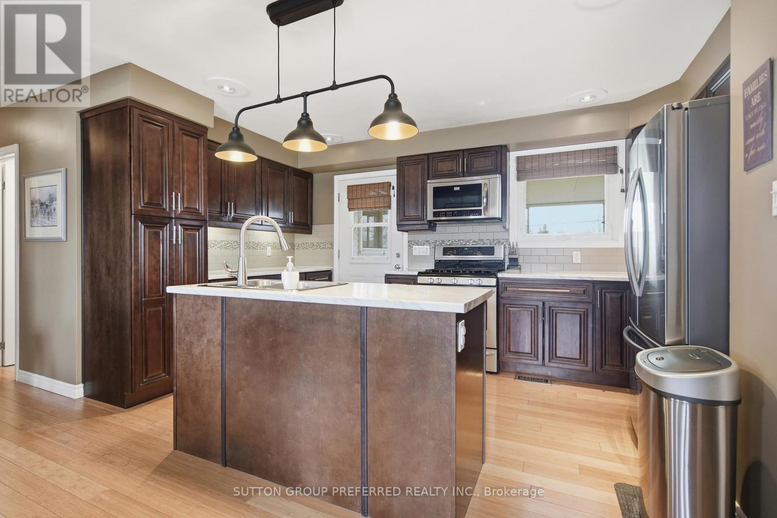 156 St George Street, Central Elgin, Ontario  N5P 2M4 - Photo 12 - X12939242