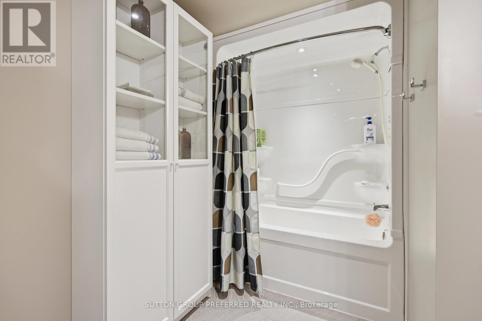 156 St George Street, Central Elgin, Ontario  N5P 2M4 - Photo 34 - X12939242