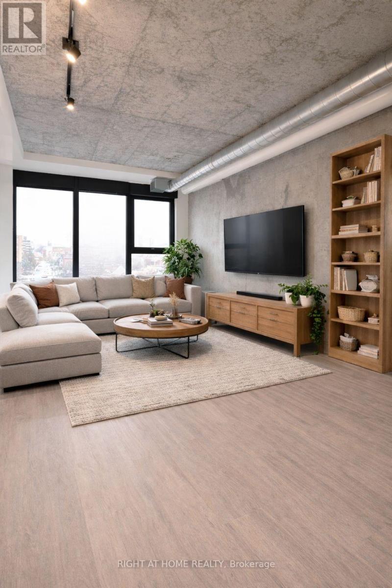 207 - 10 James Street, Ottawa, Ontario  K2P 1T2 - Photo 2 - X12938984