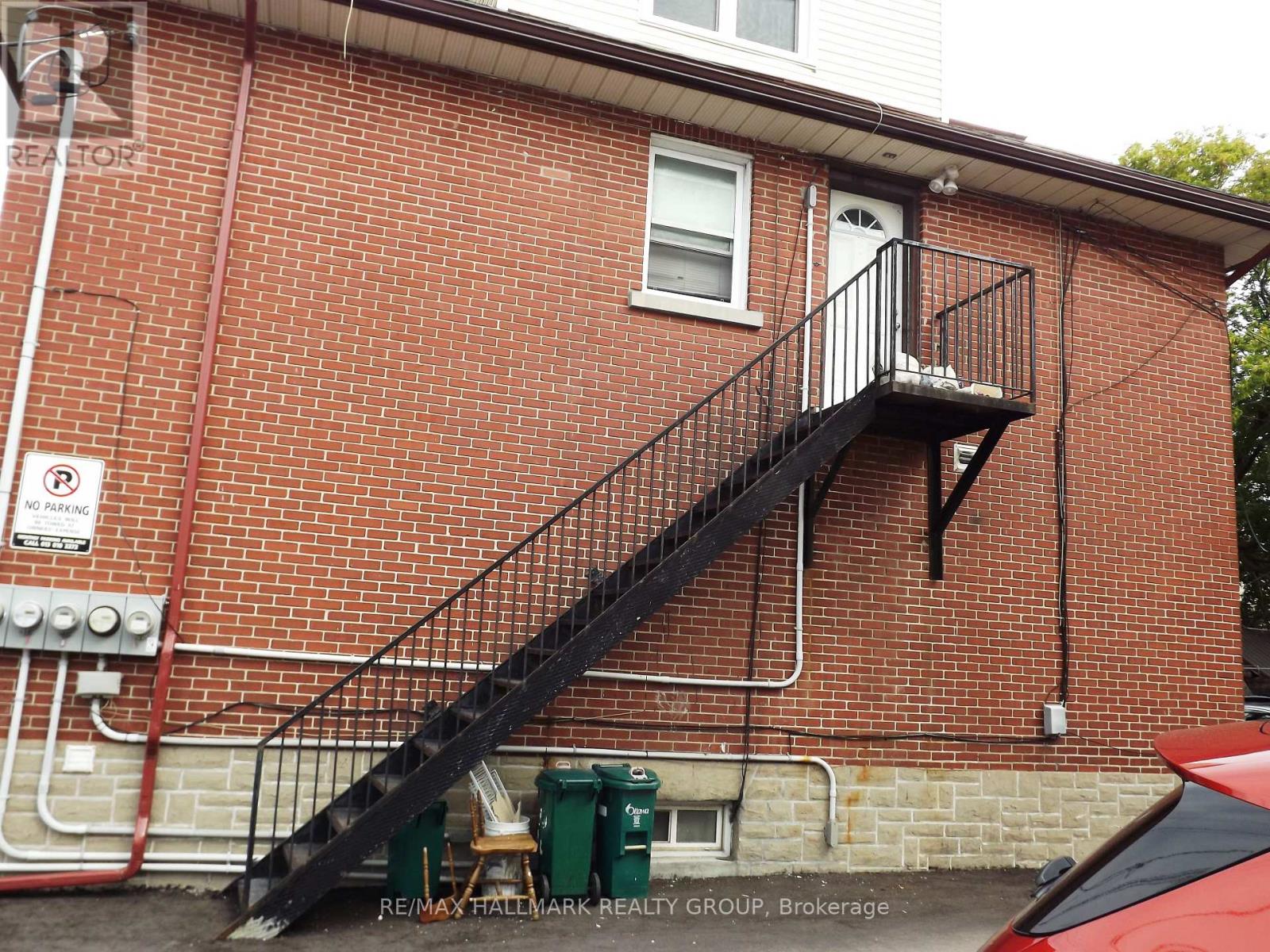 3 - 570 Gladstone Avenue, Ottawa, Ontario  K1R 5P3 - Photo 2 - X12939090