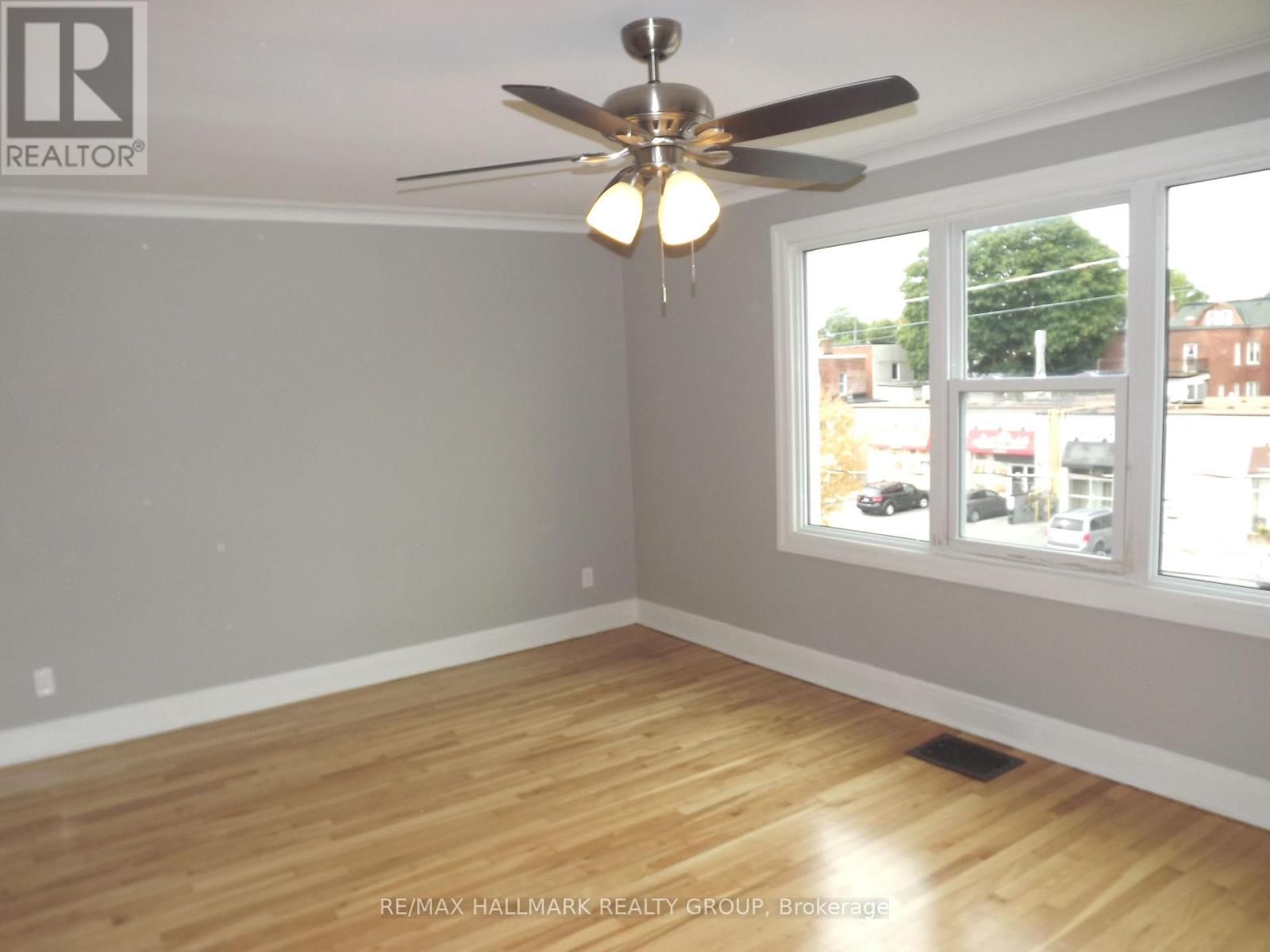 3 - 570 Gladstone Avenue, Ottawa, Ontario  K1R 5P3 - Photo 9 - X12939090