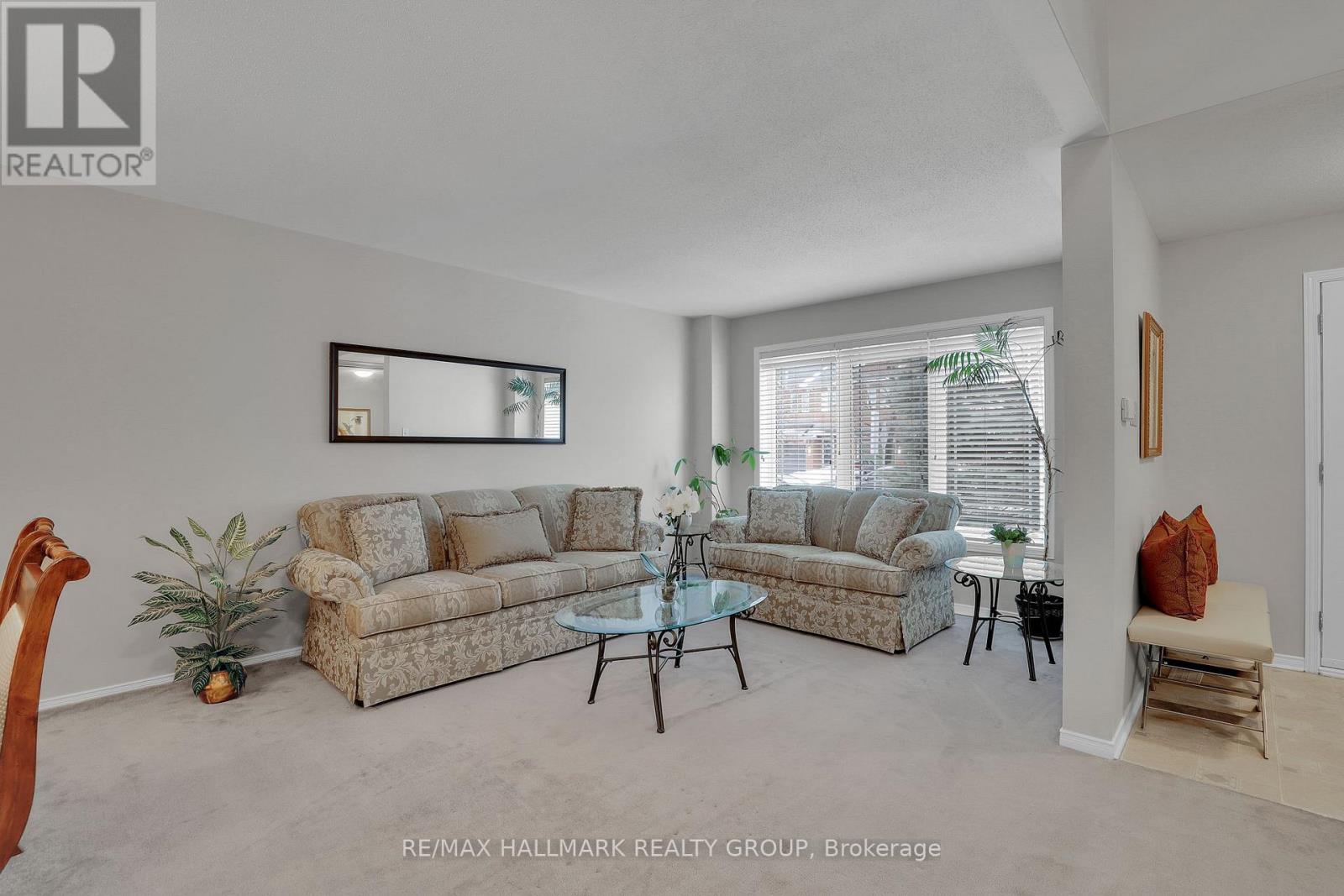 634 Aquaview Drive, Ottawa, Ontario  K4A 4W2 - Photo 4 - X12939100