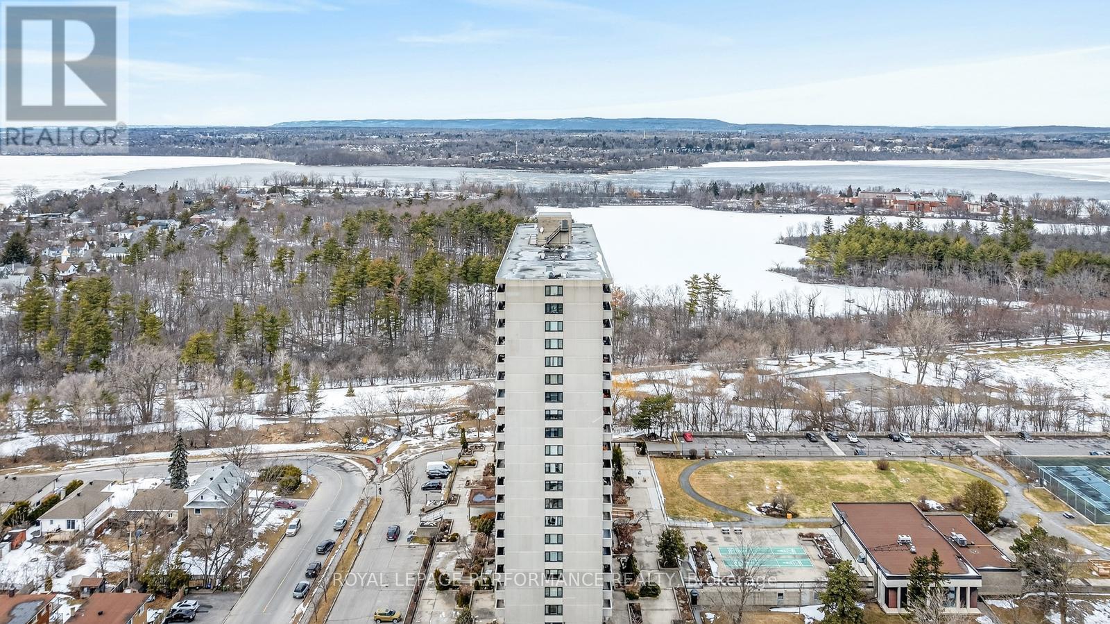 207 - 265 Poulin Avenue, Ottawa, Ontario  K2B 7Y8 - Photo 3 - X12939164