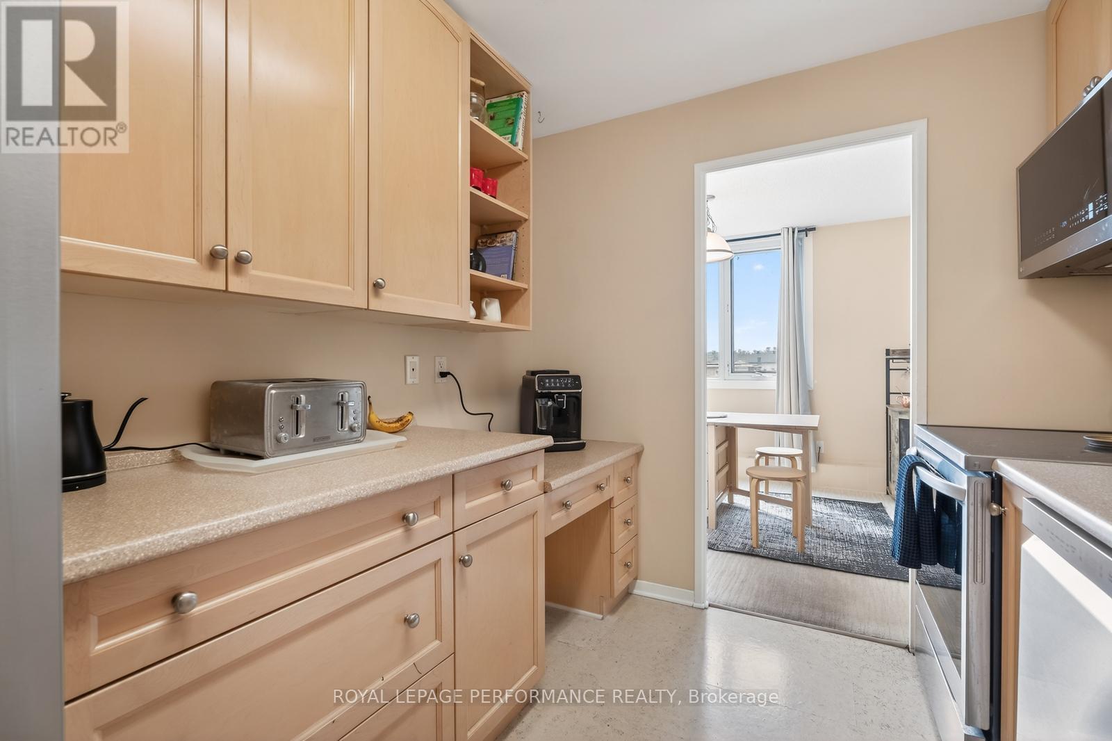 207 - 265 Poulin Avenue, Ottawa, Ontario  K2B 7Y8 - Photo 8 - X12939164