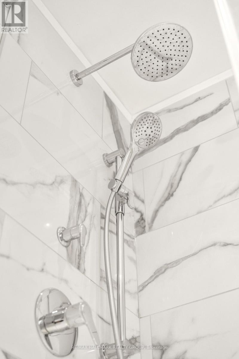 14 Wrenwood Crescent, Ottawa, Ontario  K2G 5V3 - Photo 27 - X12939198