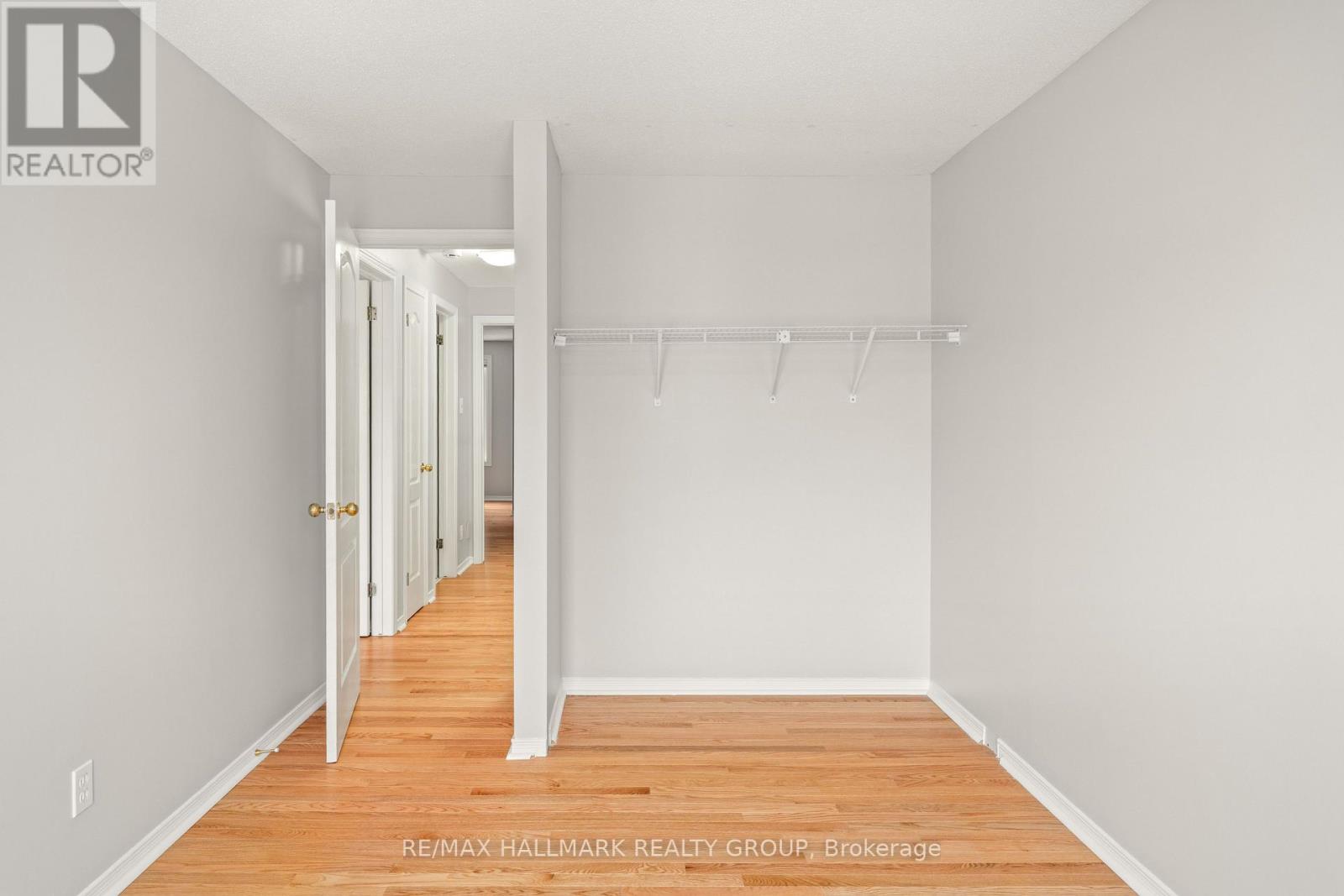 14 Wrenwood Crescent, Ottawa, Ontario  K2G 5V3 - Photo 33 - X12939198