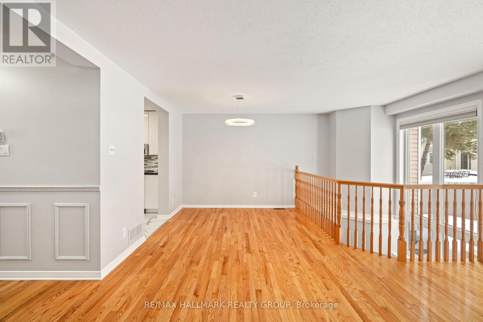 14 Wrenwood Crescent, Ottawa, Ontario  K2G 5V3 - Photo 7 - X12939198