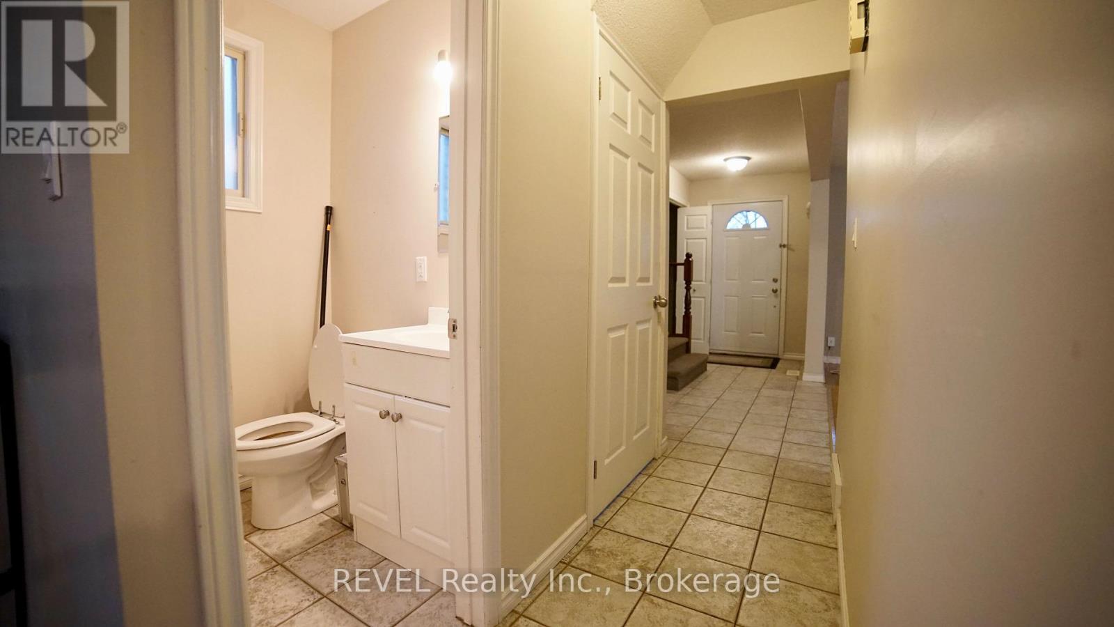 32 Vintage Crescent, St. Catharines, Ontario  L2S 3C3 - Photo 10 - X12939150